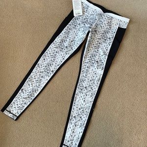 NWT Lululemon Speed Tight